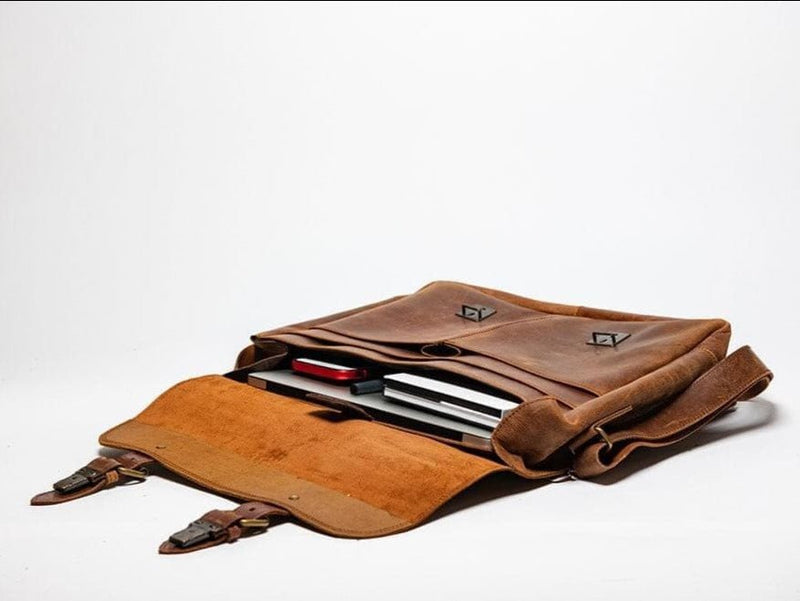 Coarse Leather Messenger 16" Verified Leather