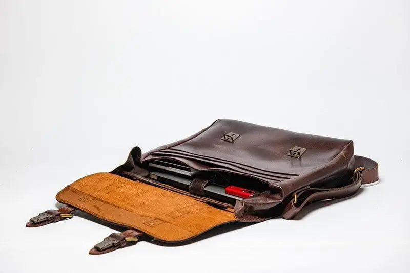 Coarse Leather Messenger 2.0 Verified Leather