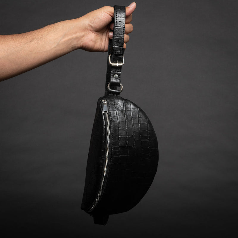 Nexus Leather Belt Bag-Saffiano Black Verified Leather